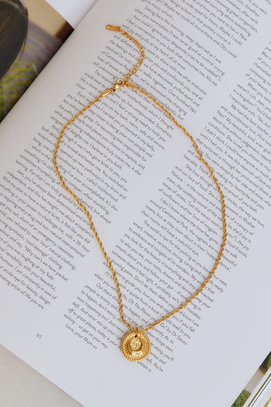 Lola™ | 18K Gold Plated Illusory Lives Necklace Gold