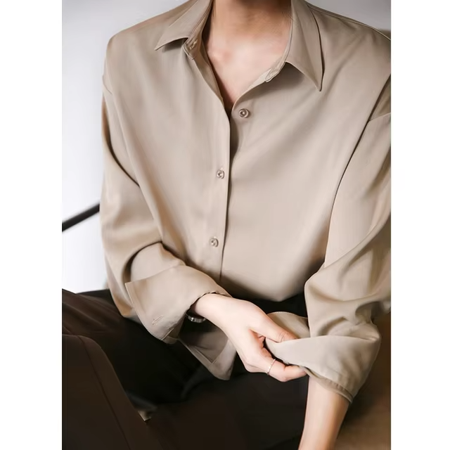 Elisa™ | Satin Buttoned Blouse