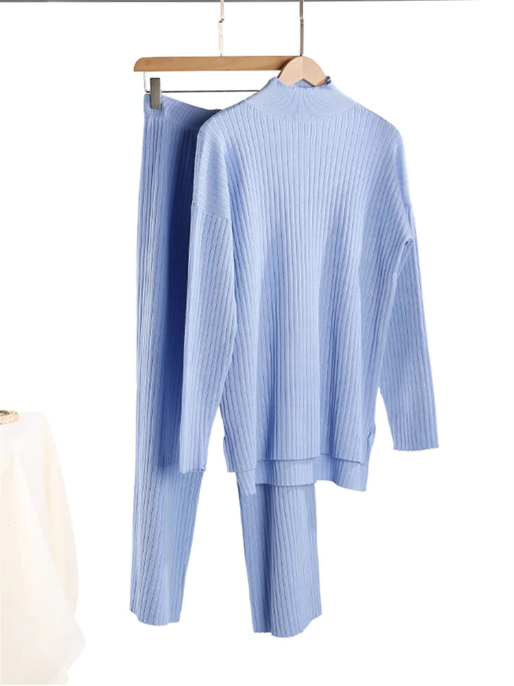 Macy™ | Elegant Turtleneck Pullover & Pants Set