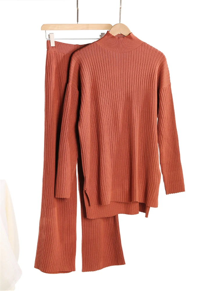 Macy™ | Elegant Turtleneck Pullover & Pants Set