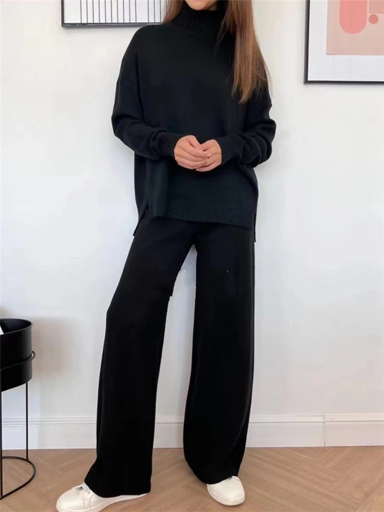 Macy™ | Elegant Turtleneck Pullover & Pants Set