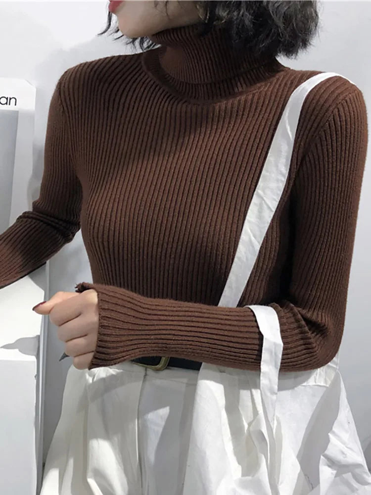 Macy™ | Cozy Turtleneck Sweater