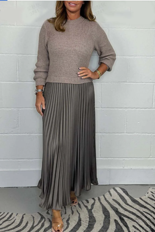 Rosie™ | Pleated Skirt & Jumper In One